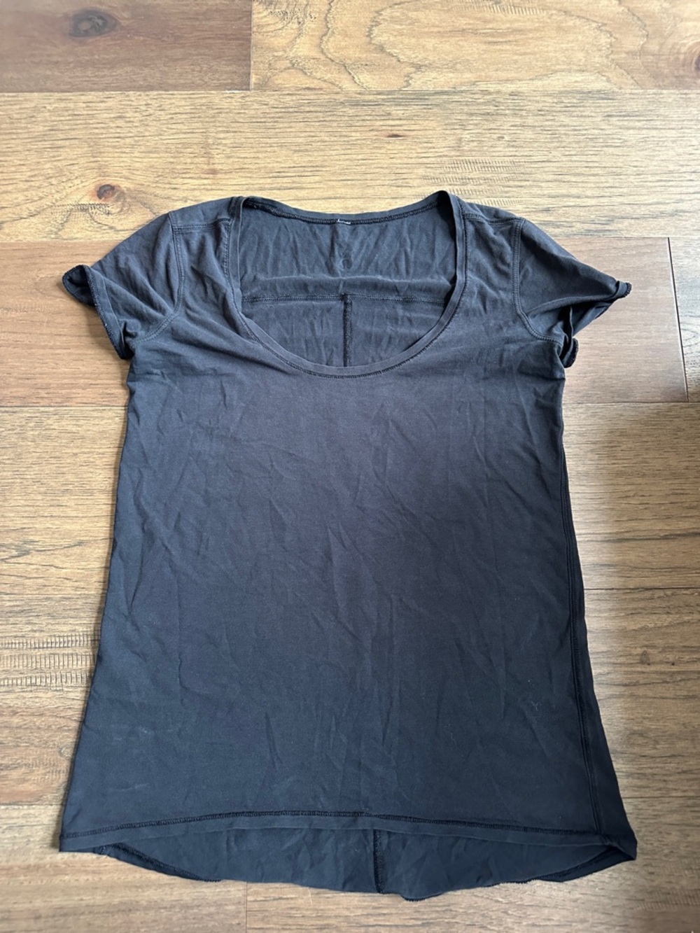 Black Women's Scoop Neck Tee Lululemon
